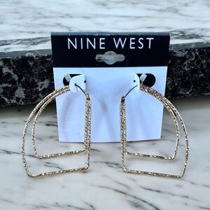 NWT NINE WEST Gold‎ Geometric Hoop Earrings